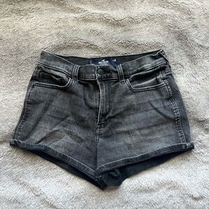 Women’s Black Washed Holister Jean Shorts Size 7/28